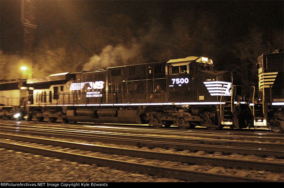 NS ES40DC #7500 on 17G